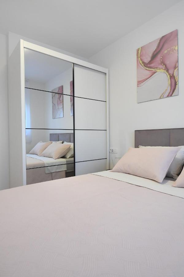 Garden Apartment Leoma With Free Parking! Zadar Dış mekan fotoğraf